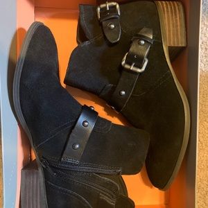 Crown Vintage black booties